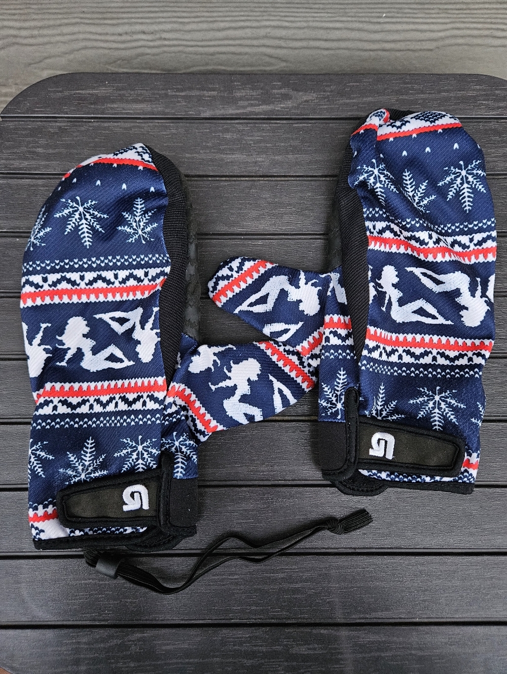 Burton Snowboard Mens Mittens Sexy Pinup Girl Gloves Size Large 2014